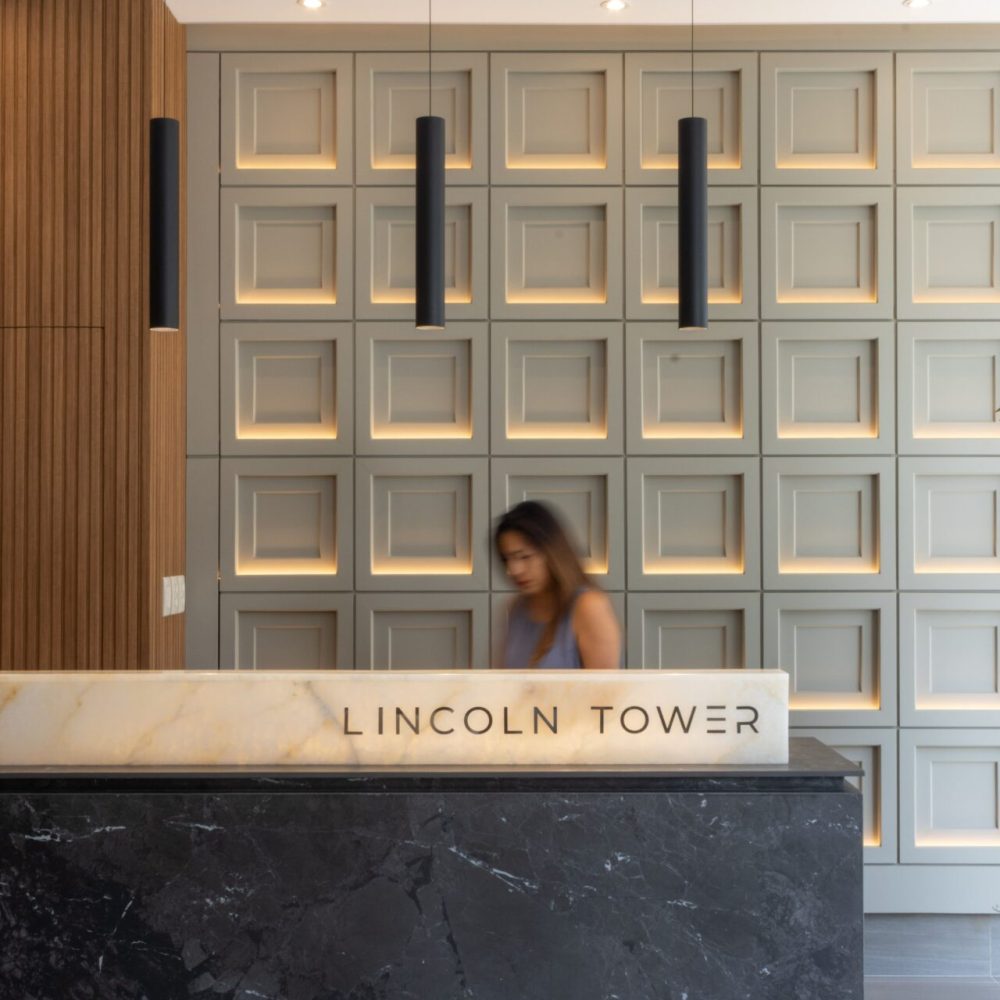 2. Lincoln Real